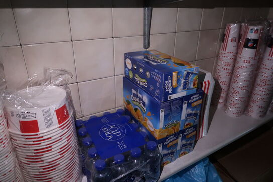 Div. Engangsservice, kildevand, juice m.m.