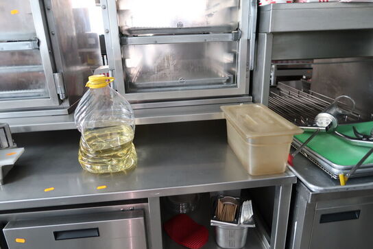 Rustfri stålbord med varmskuffe HATCO Drawer Warmer (varmeskabe medfølger ikke)