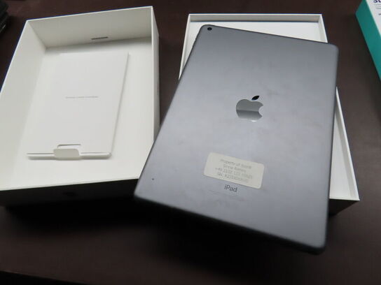 Tablet, APPLE IPAD Type: A2602