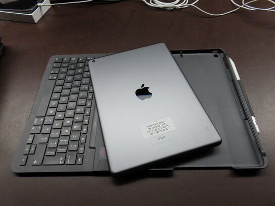 Tablet, APPLE IPAD Type: A2602