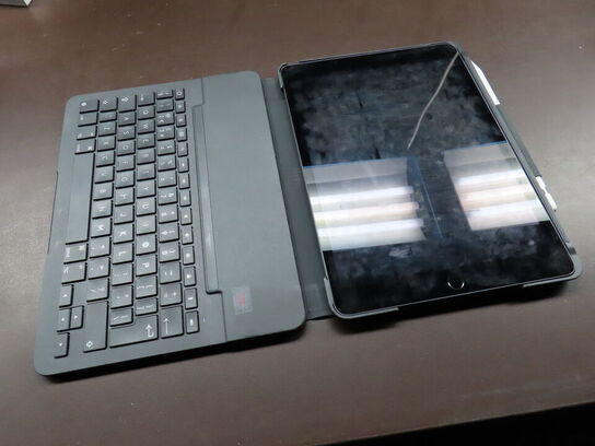 Tablet, APPLE IPAD Type: A2602