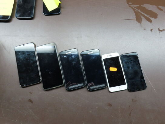6 stk. mobiltelefoner