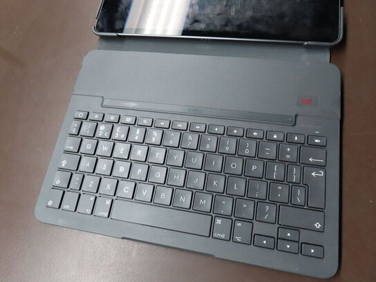 Tablet, APPLE IPAD Type: A2602