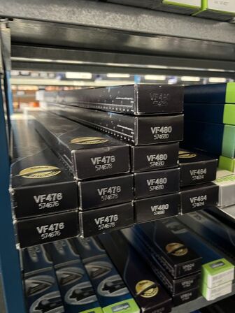 Varelager for 1.447.167,- ekskl. moms i kostpris samt alle lagerreoler