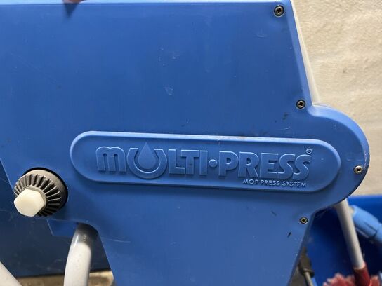 Rengøringsvogn MULTIPRESS inkl. skæfte m.v.