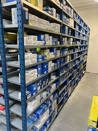 Varelager for 1.447.167,- ekskl. moms i kostpris samt alle lagerreoler