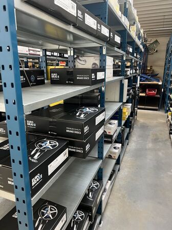 Varelager for 1.447.167,- ekskl. moms i kostpris samt alle lagerreoler