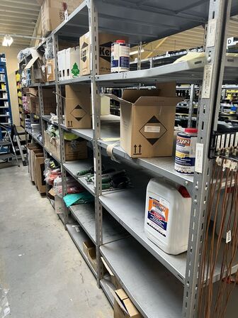 Varelager for 1.447.167,- ekskl. moms i kostpris samt alle lagerreoler