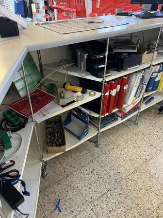 Disk inkl. div. indhold (bag/under) samt div. IT