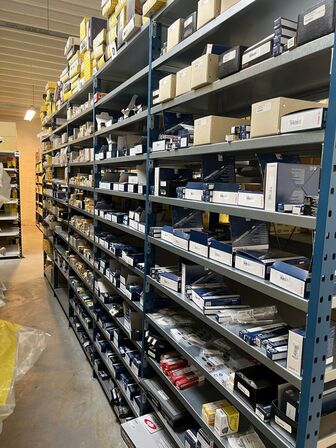 Varelager for 1.447.167,- ekskl. moms i kostpris samt alle lagerreoler