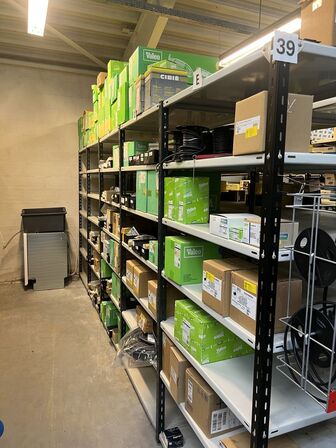 Varelager for 1.447.167,- ekskl. moms i kostpris samt alle lagerreoler