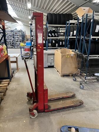 Pallestabler NH LVG-3 manuel 750 kg