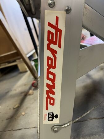 Lagerstiger FARAONE, træwienerstige samt stativ til frontruder