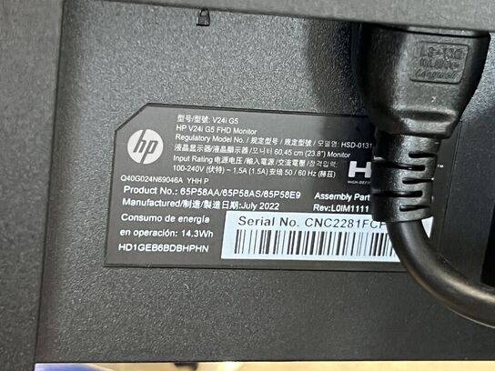 3 stk. elhæve/sænkeborde, reoler, kontorstole, skærme (se billeder)