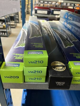 Varelager for 1.447.167,- ekskl. moms i kostpris samt alle lagerreoler