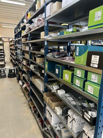 Varelager for 1.447.167,- ekskl. moms i kostpris samt alle lagerreoler