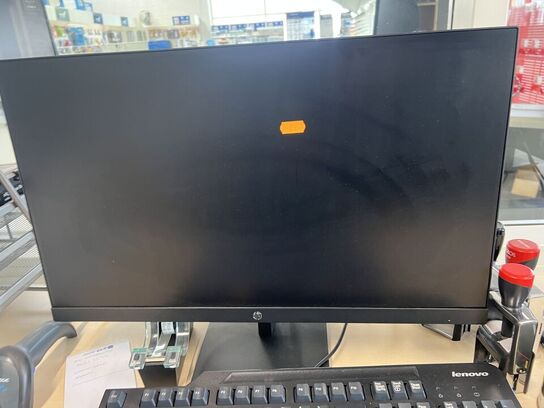 3 stk. elhæve/sænkeborde, reoler, kontorstole, skærme (se billeder)