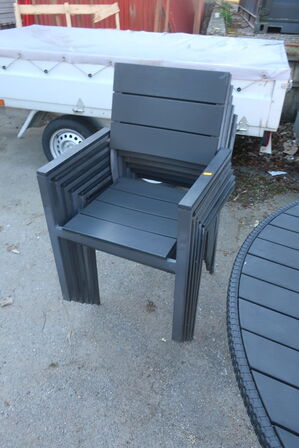 6 stk. havestole og havebord