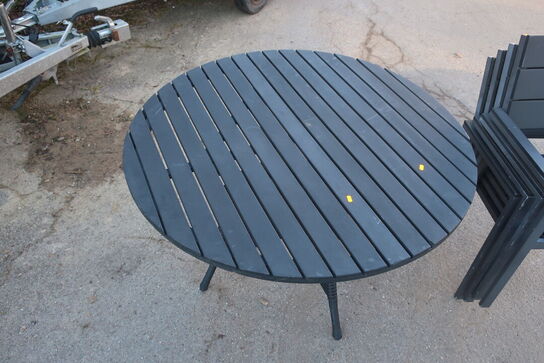 4 stk. havestole og havebord