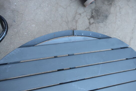 4 stk. havestole og havebord