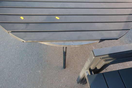 4 stk. havestole og havebord