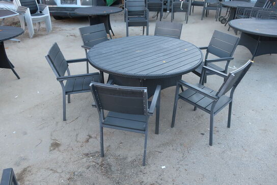 6 stk. havestole og havebord