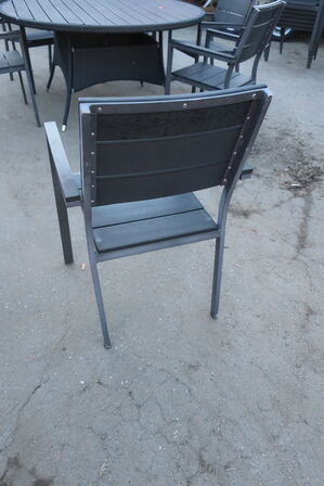 6 stk. havestole og havebord