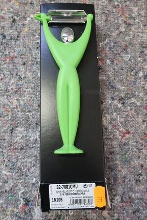 Grøntsagsskræller BUGATTI GYM GREEN