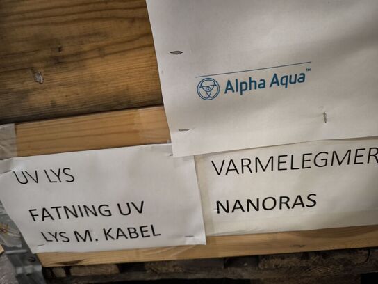 Palle med dele til UV NANO