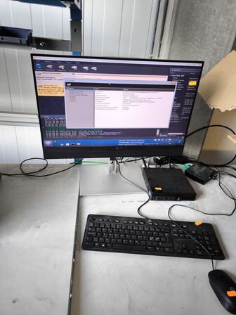 Mini PC i5-4590T 8gb 120gb med HP 24" skærm, mus og tastatur