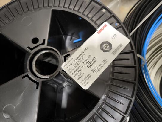 Reol med kabelruller