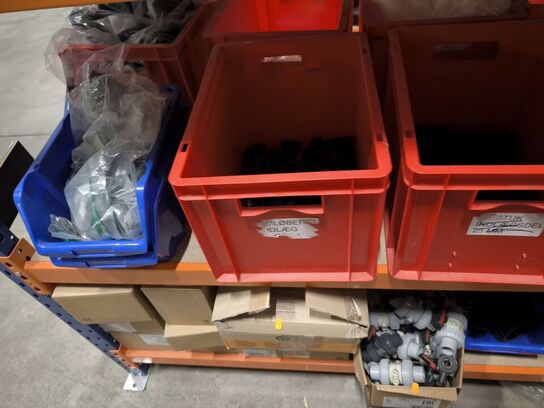 Indhold på Lagerreol