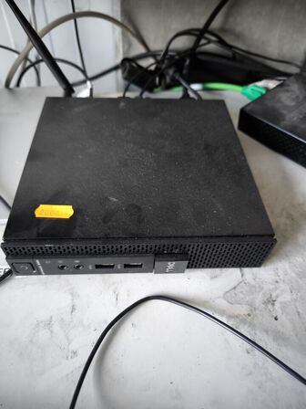 Mini PC i5-4590T 8gb 120gb med HP 24" skærm, mus og tastatur