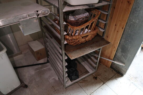 Stikvogn med indhold