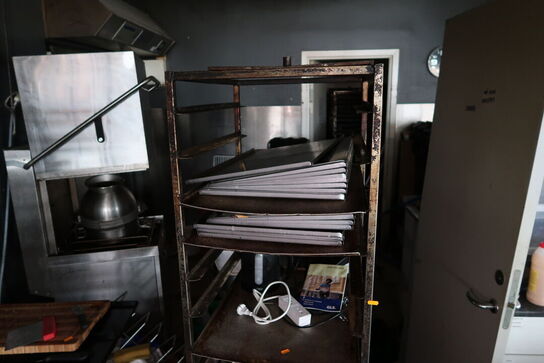 Stikvogn med indhold