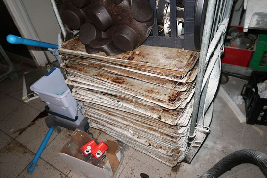 Vogn med bageplader m.m.