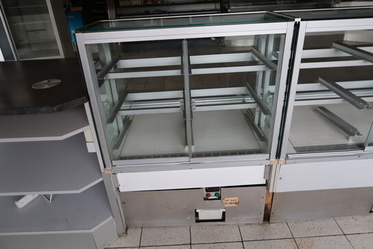 3 stk. kølediske samt bord