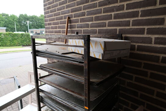 Stikvogn med indhold