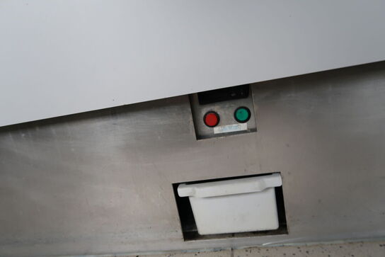 3 stk. kølediske samt bord