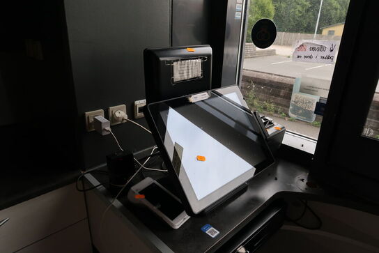 Kasseapparat POINDUS VariPOS 750, dankortterminal, bonprinter m.m.