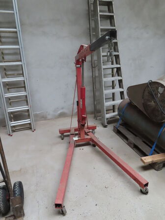 Kran med mauelt løft (3 ton)