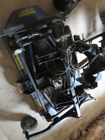 Traktor HOLDER C30 med tilbehør (bl.a. Græsklipper)