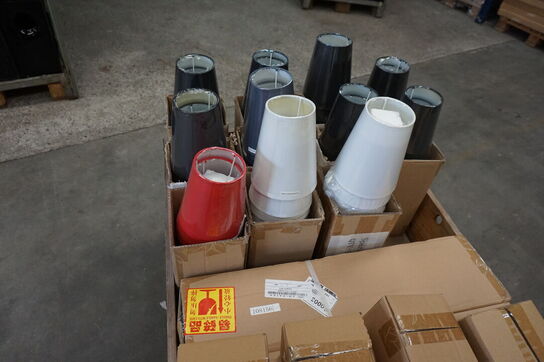 ca. 130 Ass. Lampeskærme/kupler 