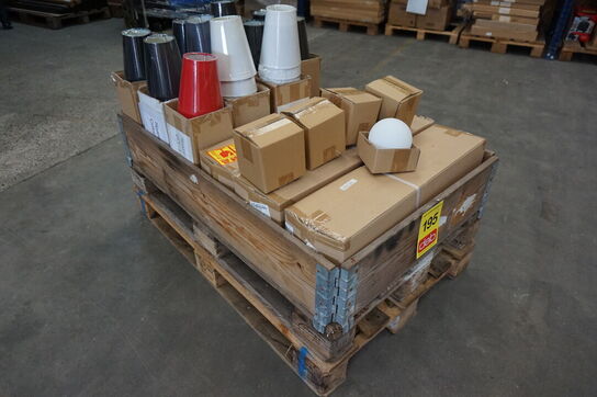 ca. 130 Ass. Lampeskærme/kupler 