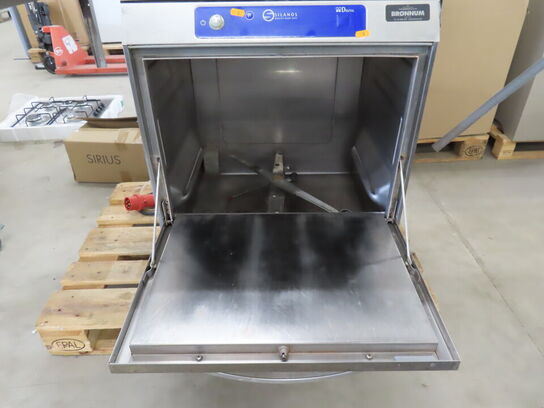 Industriopvaskemaskine og hylde med afløb, SILANOS DIGITAL