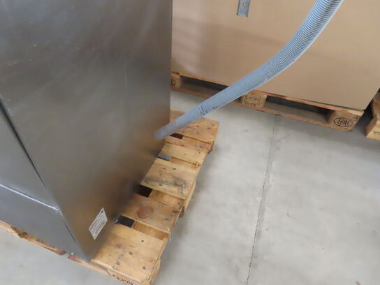 Industriopvaskemaskine og hylde med afløb, SILANOS DIGITAL