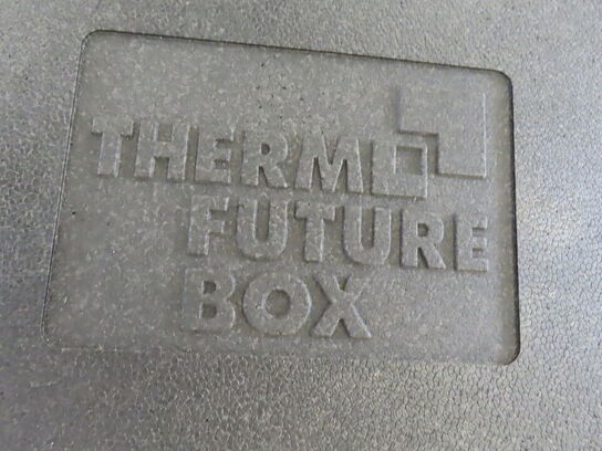 12 stk. Termokasser med låg til fødevaretransport