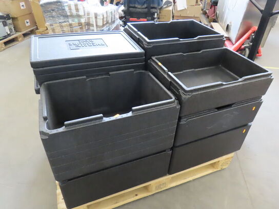 10 stk. Termokasser Assoterede kasser og 7 låg