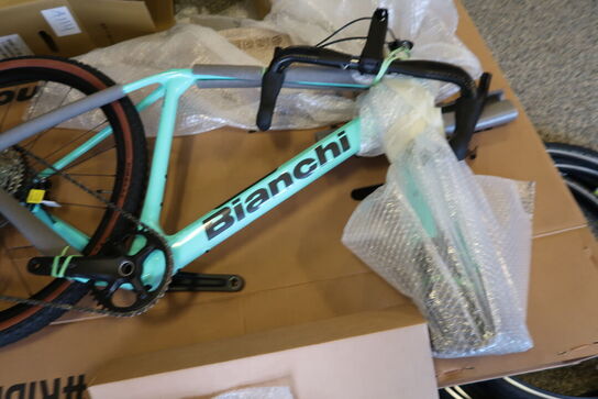 Gravelcykel BIANCHI Arcadex Comp Grx 610/8200 SGS
