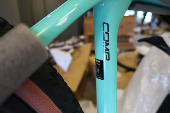 Gravelcykel BIANCHI Arcadex Comp Grx 610/8200 SGS